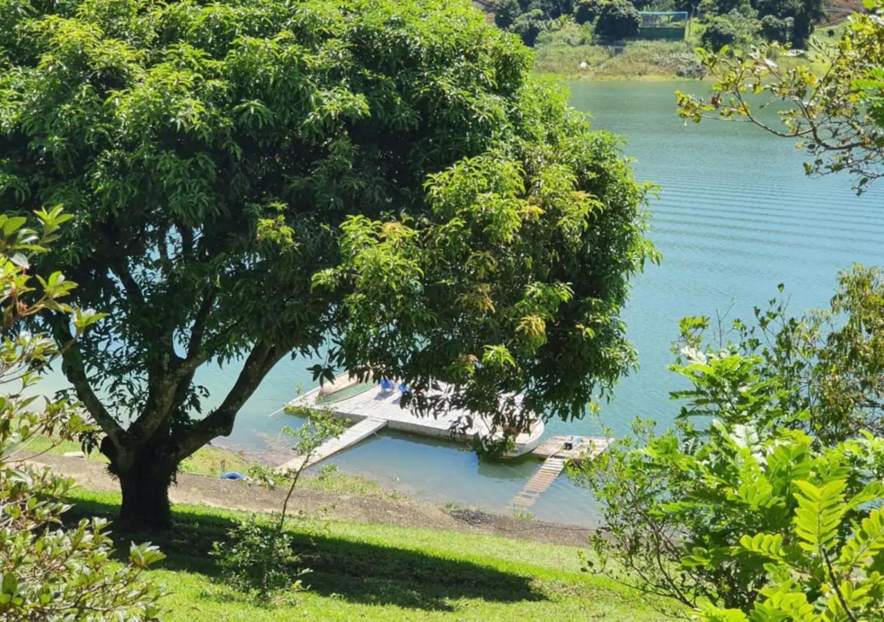 Willa Maravilhoso Sitio Na Beira Da Represa Igaratá Zewnętrze zdjęcie